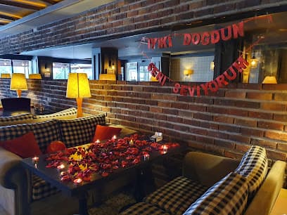 CADDE CAFE