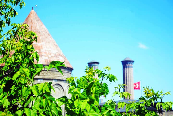Doğu'ya İlk Defa Gelen Bir Bayan Misafirin Erzurum Tasviri...