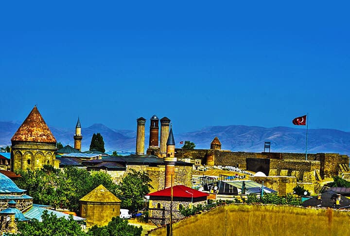 Medeniyetler Şehrinden 1 Fotoğraf 5 Farklı Medeniyet 8 Tarihi Eser!