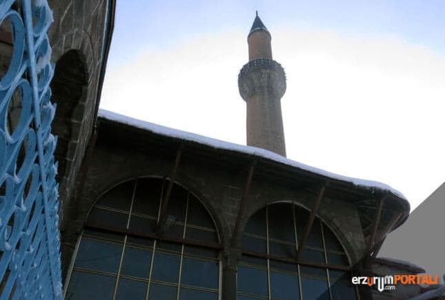 Banisinin Türbesinin de Bulunduğu Derviş Ağa Camisi