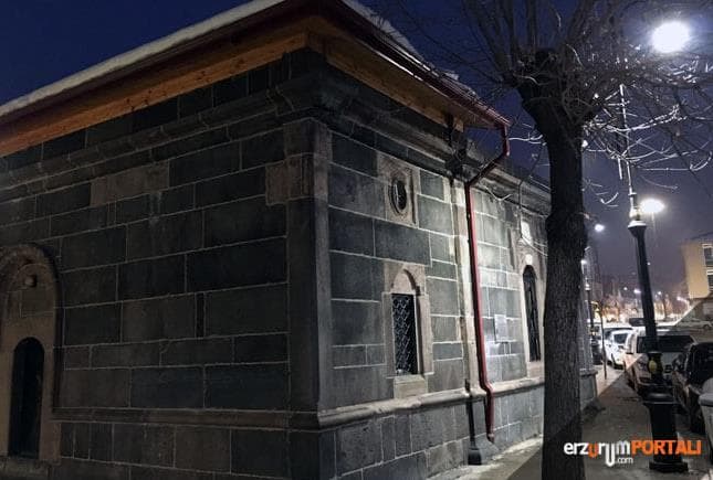 Habib Baba Hz. Türbesi