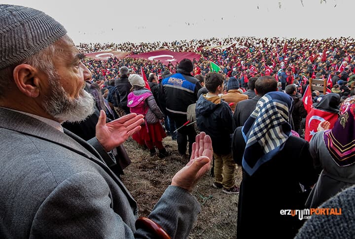 Erzurum Aziziye Tabyalarına Yürüdü