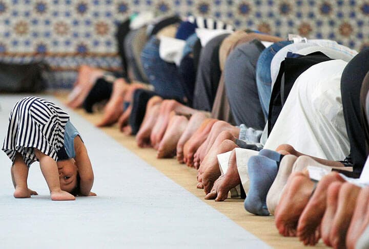 Teravih ve Vakit Namazlarına Çocuklarınızla Gelin