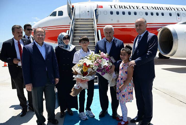 "Erzurum Mülk-ü İslam'ın Kilidi Olduğu Sürece Al Bayrağımız İnmeyecektir"