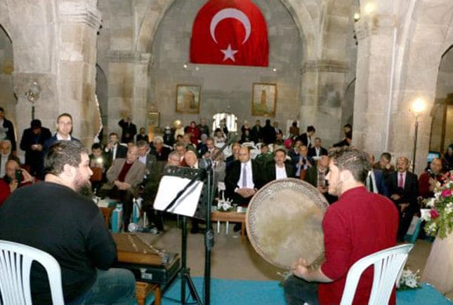 "Yılın Yazar, Fikir Adamı ve Sanatçıları" Ödülleri Erzurum'da Sahiplerini Buldu