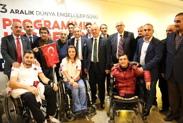 Engellilere El Attılar! Peki Ne Mi Yaptılar?