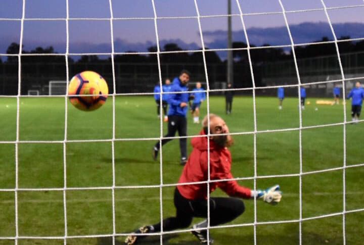 Vali Okay Memiş, Erzurumspor'un Motivasyonu İçin Her Hafta Şifo ve Takımına Gol Atıyor!