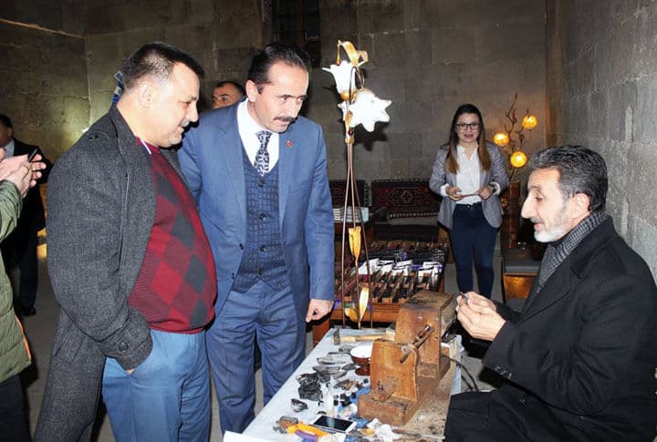 Geçmişten Günümüze Oltu Sergisi Açıldı