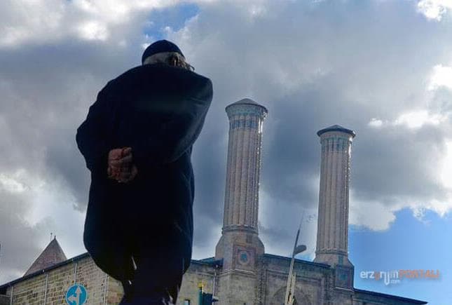Bir Şehir Var Yaylada, Bulutlara Değer Başı