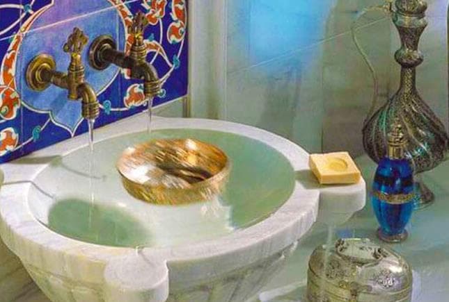 Zemzemli Şerefe ve Arefe Sularında Yıkanmayan Erzurumlu Var Mı?