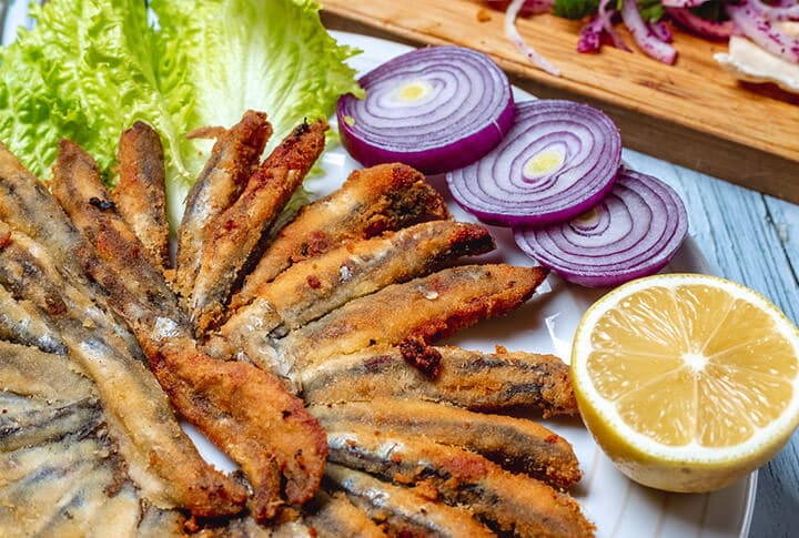 Evde Kızartılan Balığın Kokusu Nasıl Önlenir?