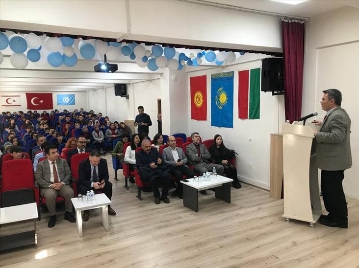 Aziziye Adnan Menderes Anadolu Lisesi, Sekiz Devlet Bir Gençlik Söyleşisinde Buluştu
