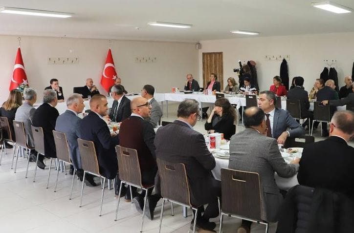 Atatürk Üniversitesi Yönetimi Üniversite Çalışmalarını Değerlendiriyor!
