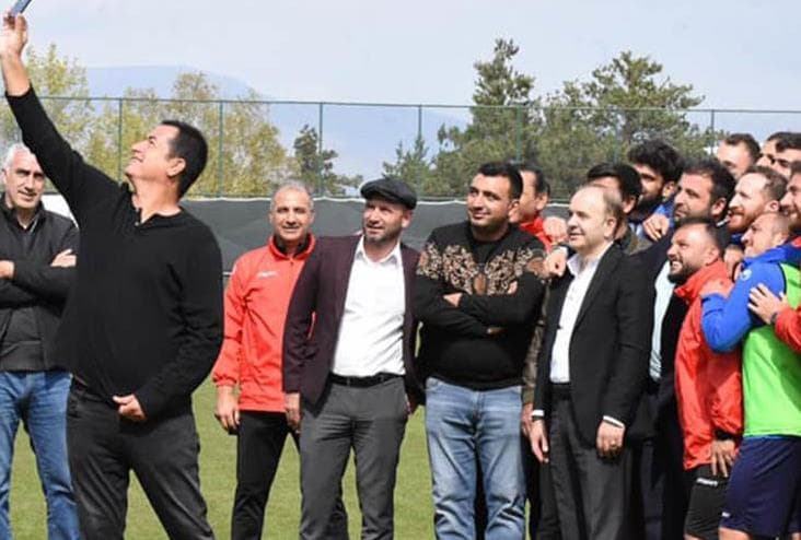 Acun’dan Erzurumspor’a Sürpriz Ziyaret!