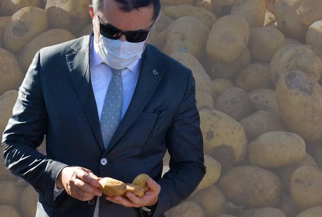 Vali: En Lezzetli Patates Erzurum Patatesi!
