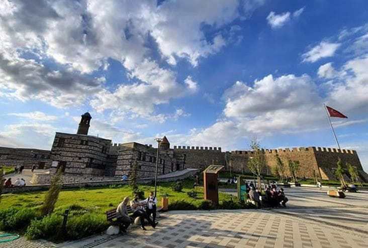 Erzurum'un En Eski Tarihi Eseri Urartular'dan Kalma Erzurum Kalesi