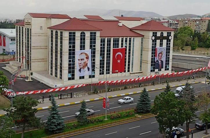 Türkiye'nin En Büyük Halk Kütüphanesi Erzurum İsmail Saib Sencer İl Halk Kütüphanesi!