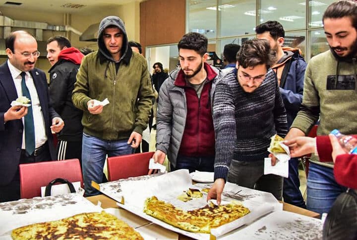 Panel Konuşmacısı Anadolu Su Böreği CEO'su Olunca Börek İkramı Kaçınılmaz Oldu!