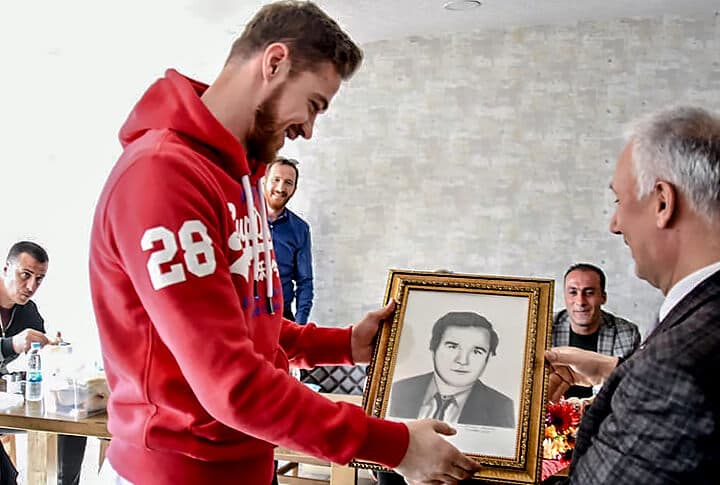 Sehiç'in Babasının Sırplar Tarafından Şehid Edildiğini Biliyor Muydunuz?
