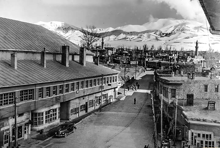 Erzurum'da Yıllar Öncesine Ait Bu Fotoğraf Karesi Neler Anlatıyor Merak Ediyor Musunuz?