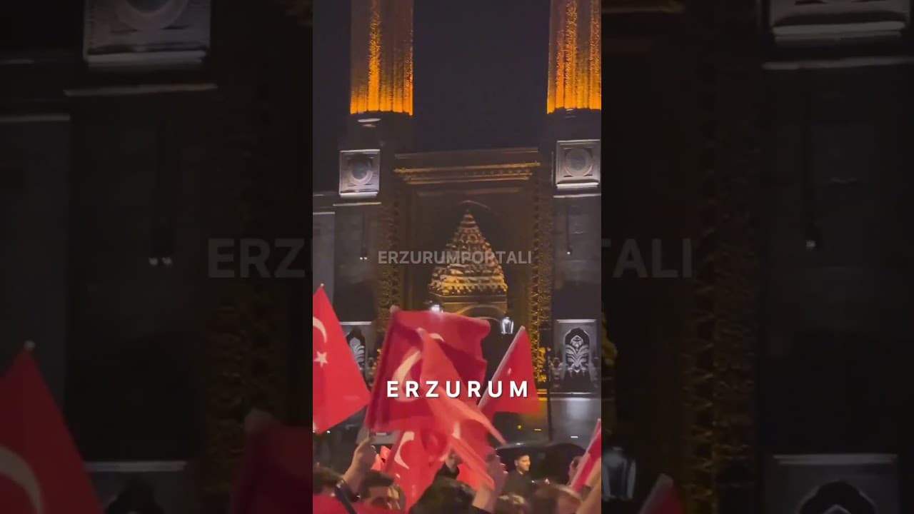 Erzurum'da 100. Yıl Cumhuriyet Fener Alayı🇹🇷