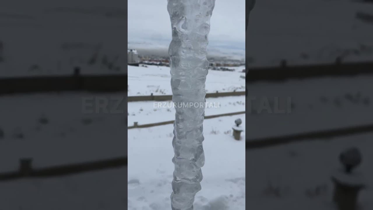 Erzurum'da Buz Sarkıtlarının Boyu 2 metreyi Aştı!