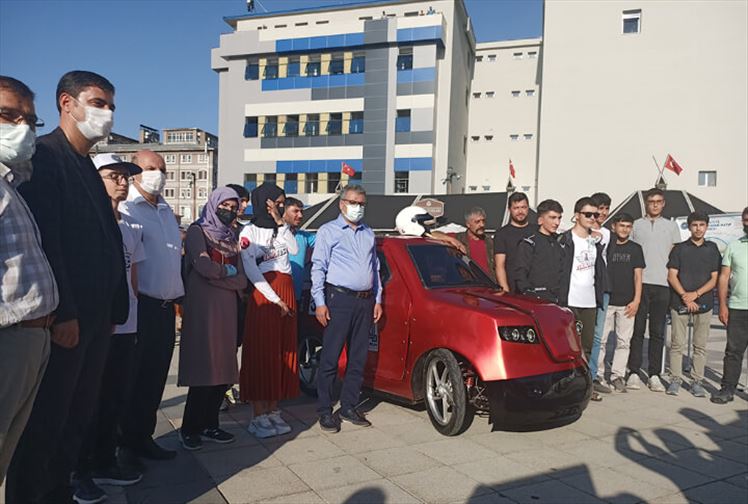 Yakutiye Kaymakamı Öztürk ve Elektrikli Araç Dadaş