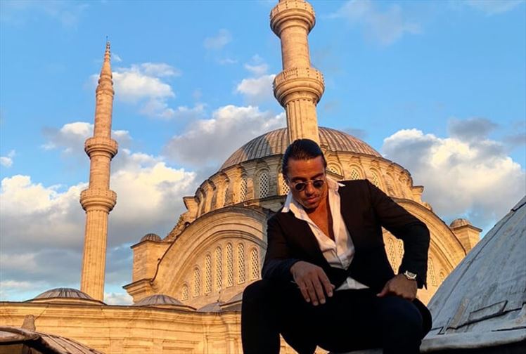 Türk Ünlü Şef Nusret Gökçe
