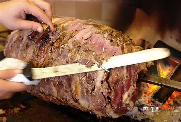Cağ Kebabı