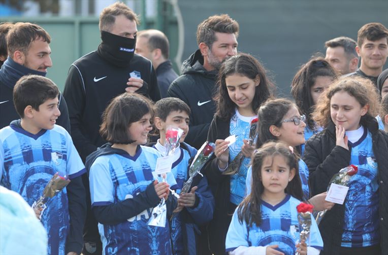 Erzurumspor Tesislerinde Çok Özel Misafirler