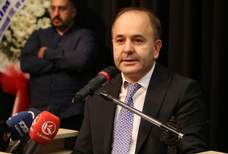 Ömer Düzgün Kimdir