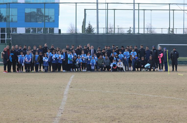 Erzurumspor Tesislerinde Çok Özel Misafirler