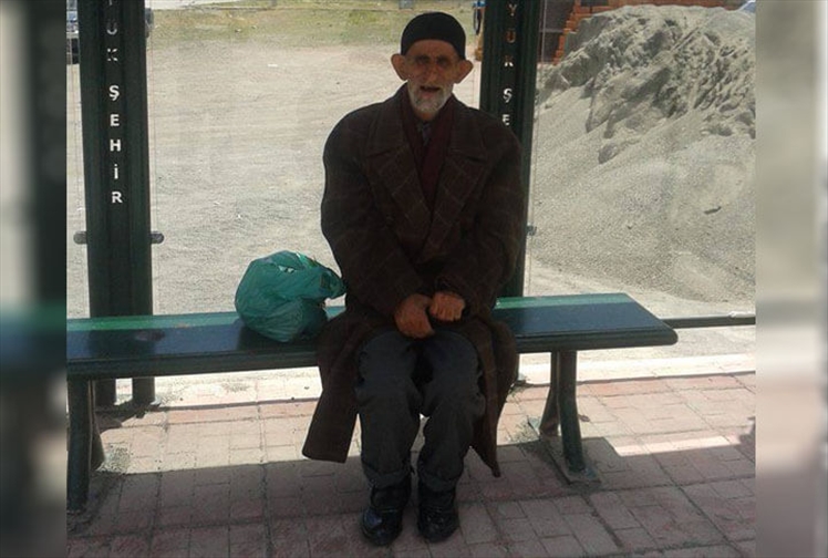 Erzurum Efsanelerinden Yaz Kış Pardösülü 'Tipi Nizo'