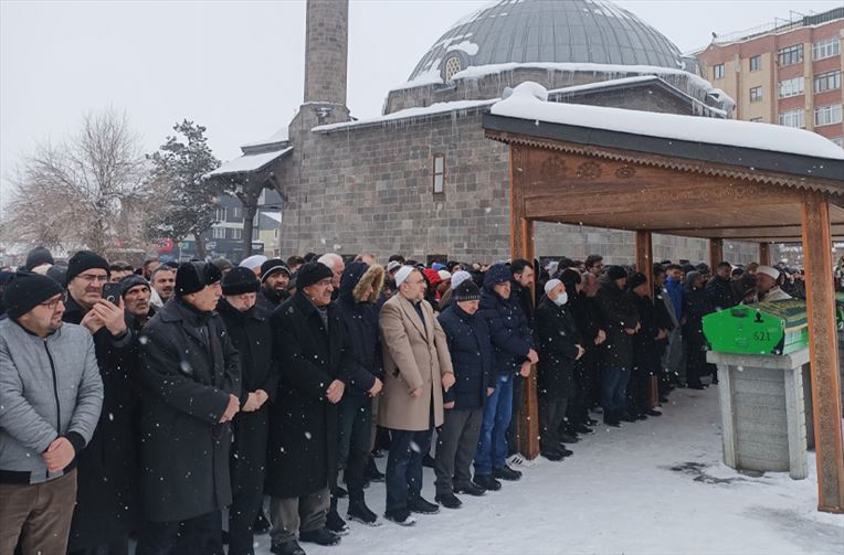 Prof. Dr. Alaaddin Başar Son Yolculuğuna Uğurlandı