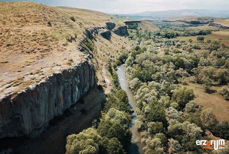 Bozulmamış Doğal Güzelliğiyle Hınıs Kanyonu