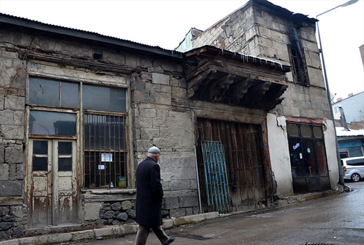 Erzurum Sokakları Komesli Han