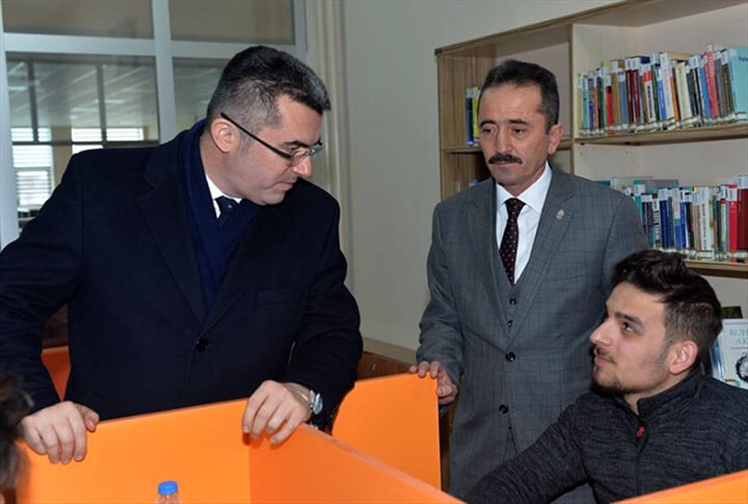 Türkiye'nin En Büyük Kütüphanesi MNG AVM Karşısında Hizmete Başladı!