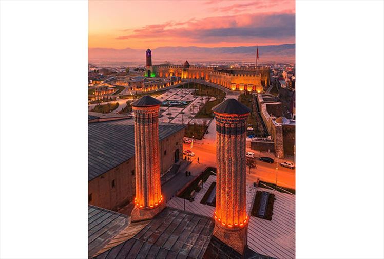 Erzurum En Çok Beğeni ve Yorum Alan Kareler Proje