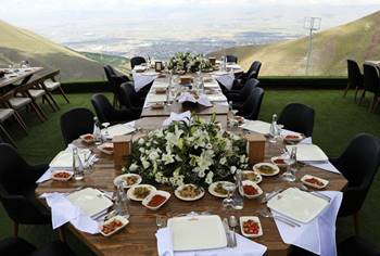 Dağ Havası, Erzurum Manzarası ve Terasta Kahvaltı Keyfi