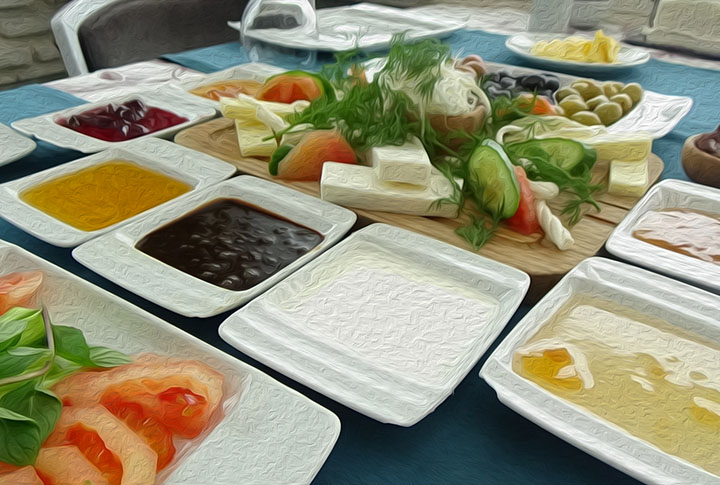 Erzurumda Özel Böreği ve Kuymağı ile Serpme Kahvaltı Keyfi