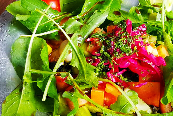 Yaz Aylarında Sizi Kendine Hayran Bırakacak Erzurumun En Lezzetli Salatası