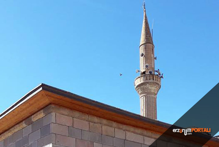 Tuğrul Şah Camisi