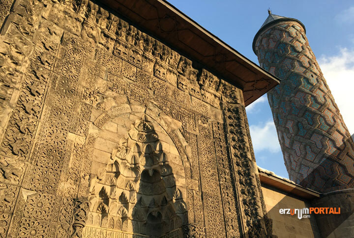 Erzurumun En Gösterişli Yapılarından Yakutiye Medresesi!