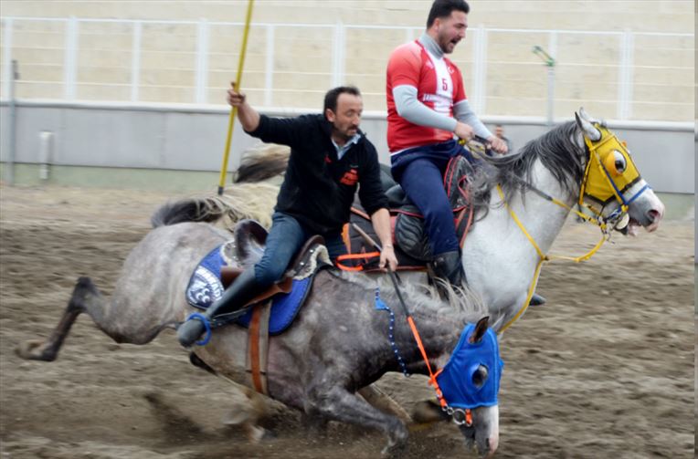Cirit Oyunu Fotoğrafları ve Cirit Oyunu Nasıl Oynanır