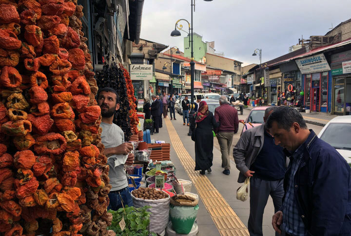 Ramazan ile Bereketlenen Erzurumda Çarşı Pazar Manzaraları