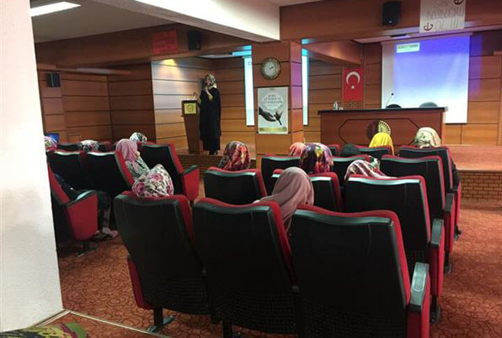 Erzurumda Aile Haftası Nedeniyle Konferans Düzenlendi