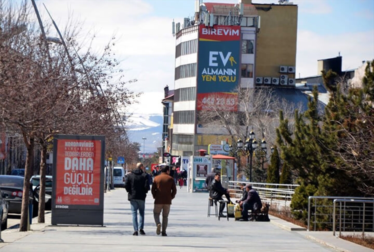 Maskesiz Sokağa Çıkmanın Yasaklandığı Erzurum'da, Koronavirüs Salgınında Son Durum!