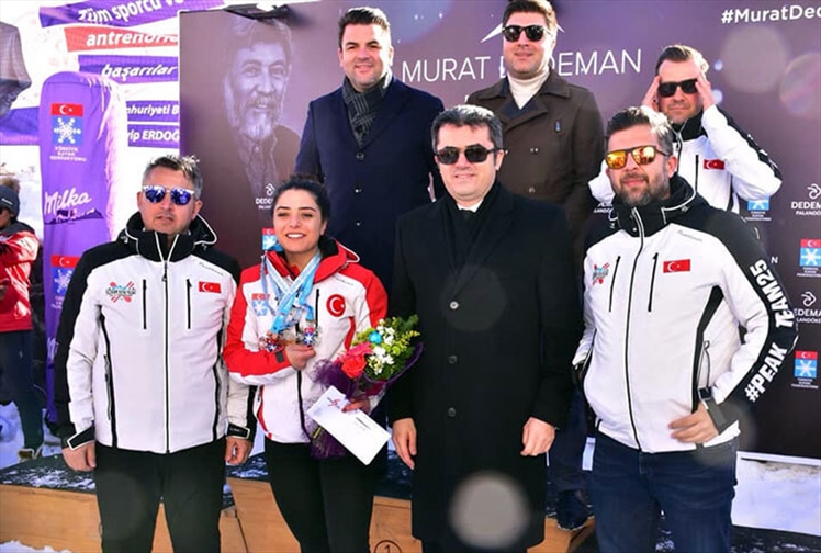 Krvavec Halkı Erzurumlu Sporcuyu 'Kahraman' İlan Etti!
