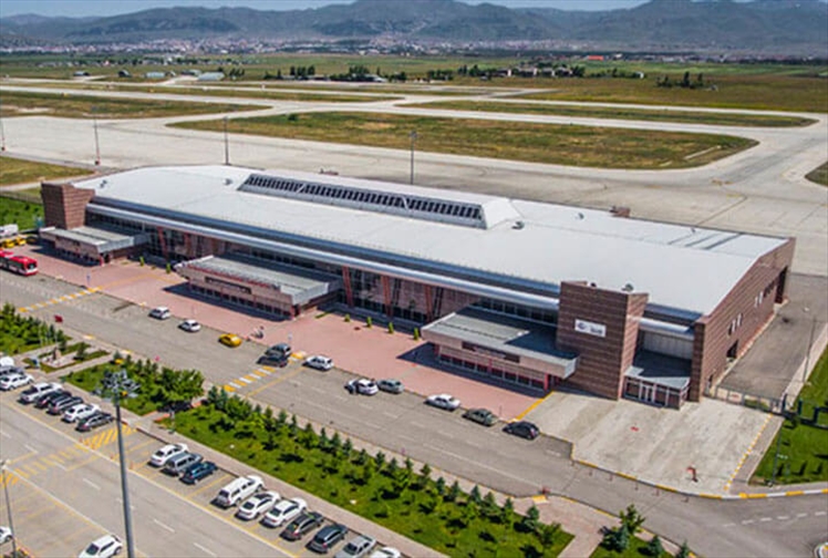 Altınok; 'Erzurum Havalimanı İçin Bakanımız Gerekli Talimatı Vermiştir'