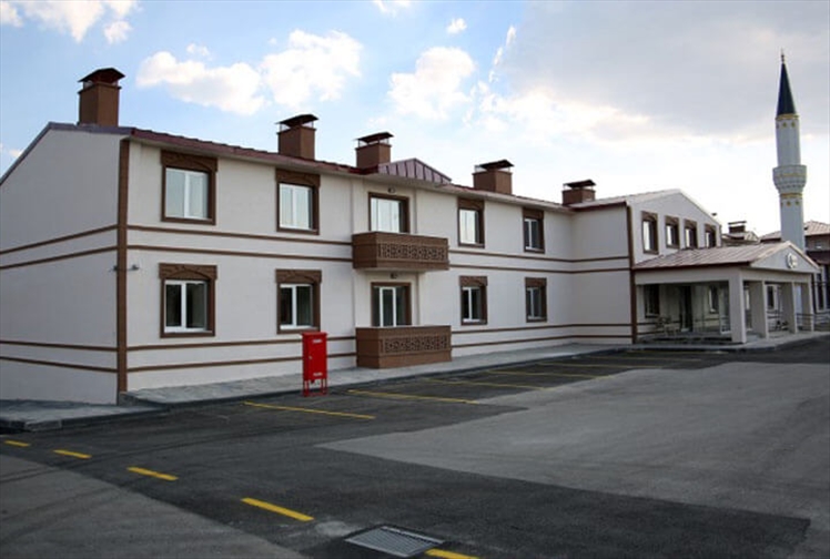 Avrupa'nın En Büyük Hayvan Pazarı Erzurum'da Açıldı